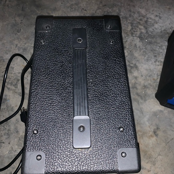 Peavey Backstage ll electric guitar practice amp - Picture 4 of 5